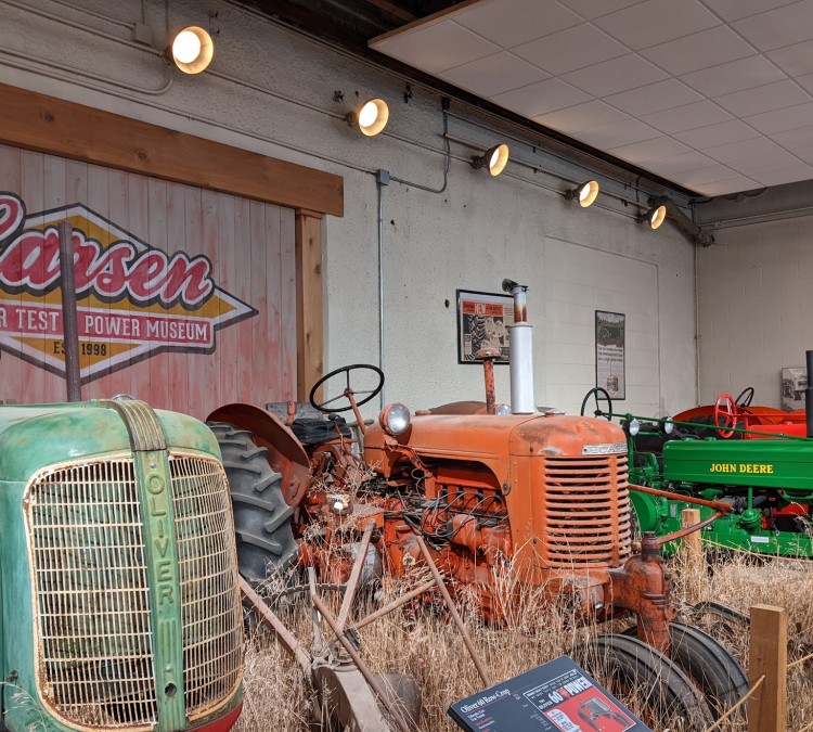 larsen-tractor-museum-photo
